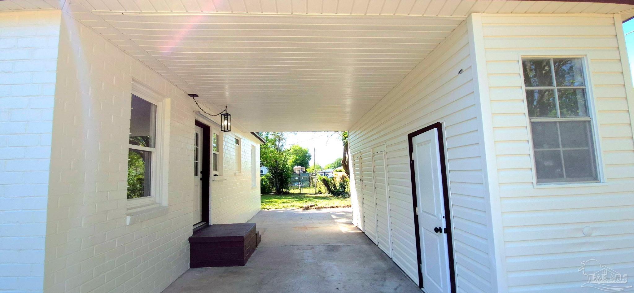 225 Bryant Road Pensacola, FL 32507 - Photo 5 of 35 Gallery Image 5