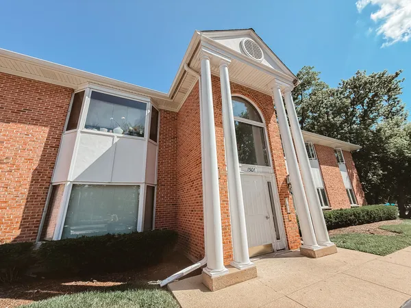 $1,900 | 1501 North Milwaukee Avenue, Unit 3A, Libertyville, IL 60048