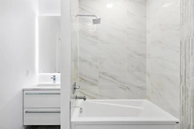 $2,475 | 148-150 70th Street, Unit 202, Guttenberg, NJ 07093