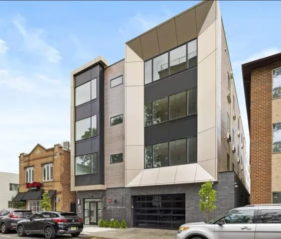 $2,475 | 148-150 70th Street, Unit 202, Guttenberg, NJ 07093