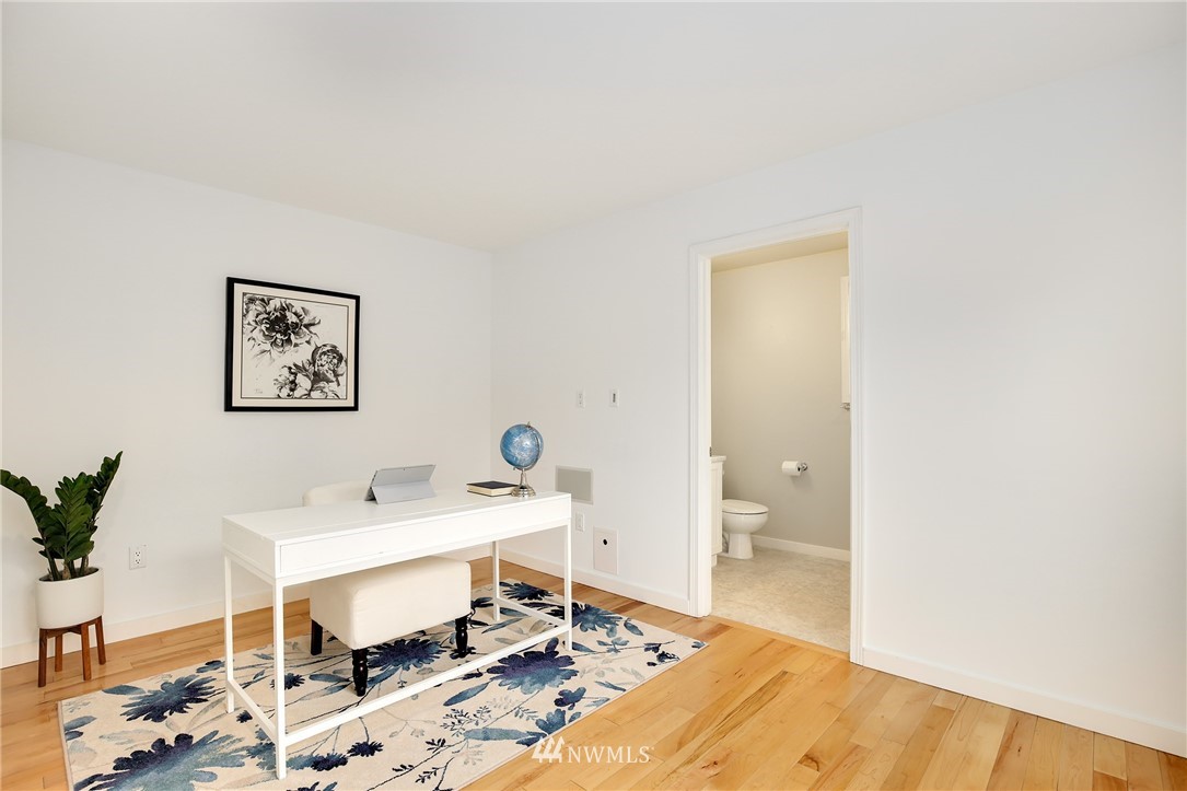 2120 Northeast 27th Street Renton, WA 98056 - Photo 13 of 25