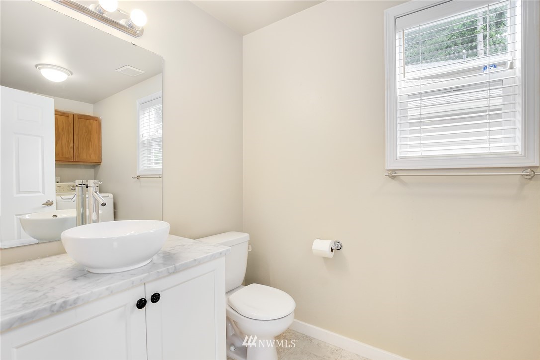 2120 Northeast 27th Street Renton, WA 98056 - Photo 14 of 25