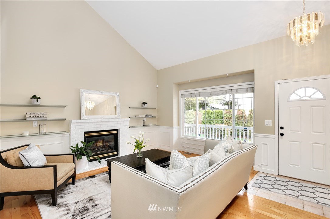 2120 Northeast 27th Street Renton, WA 98056 - Photo 3 of 25