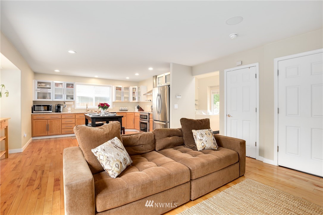 2120 Northeast 27th Street Renton, WA 98056 - Photo 8 of 25