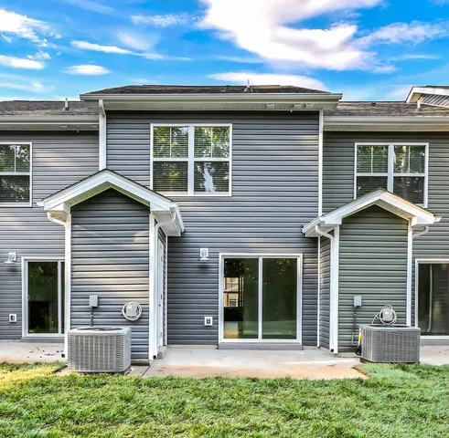 $215,900 | 149 Quarry Point Drive, Clarksville, TN 37043