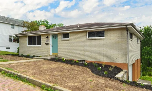 $320,000 | 1936 West Beckert Avenue, Pittsburgh, PA 15212