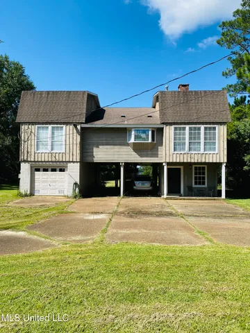 $895,500 | 14104 West El Bonito Drive, Ocean Springs, MS 39564