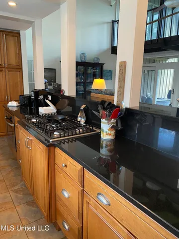 $895,500 | 14104 West El Bonito Drive, Ocean Springs, MS 39564