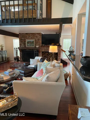 $895,500 | 14104 West El Bonito Drive, Ocean Springs, MS 39564