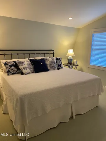 $895,500 | 14104 West El Bonito Drive, Ocean Springs, MS 39564