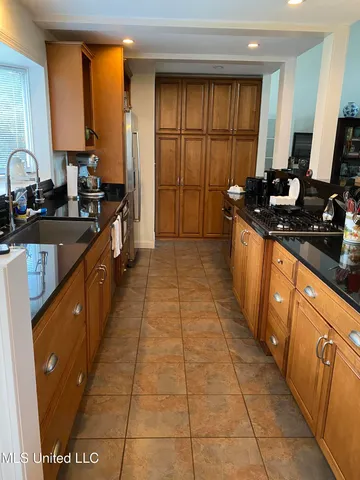 $895,500 | 14104 West El Bonito Drive, Ocean Springs, MS 39564