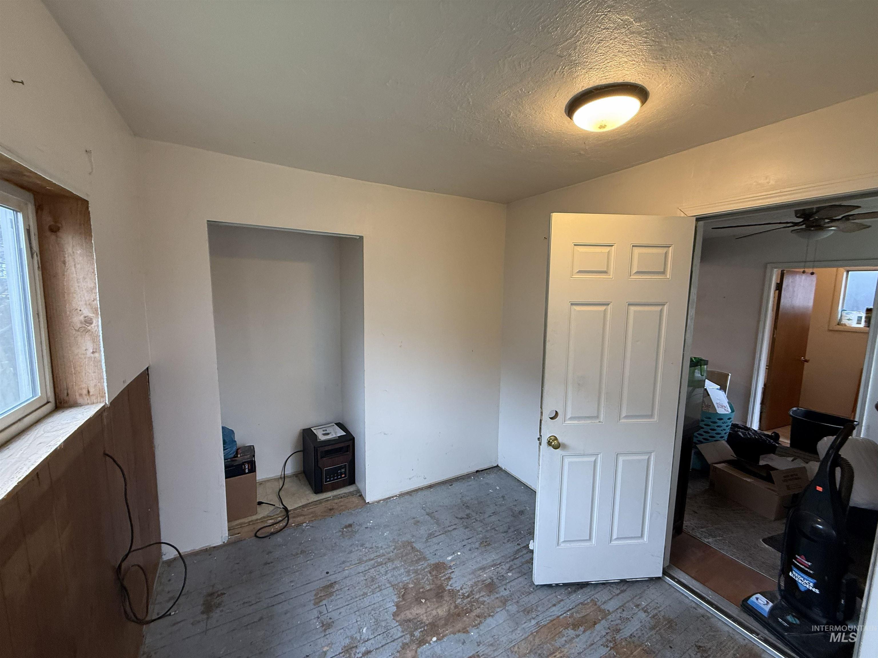 838 11th Street Clarkston, WA 99403 - Photo 5 of 20 Bedroom featuring hardwood / wood-style floors