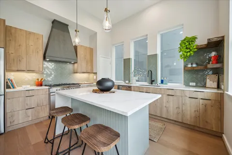 $529,000 | 3903 Yale Street, Houston, TX 77018