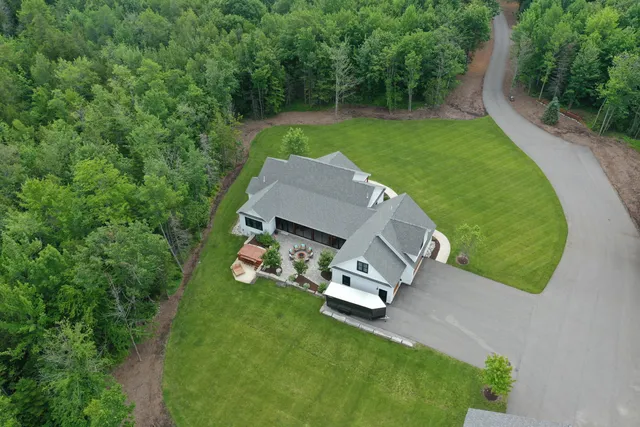 $1,349,900 | 1366 Essex Street, Bangor, ME 04401