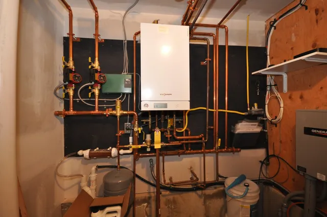 $1,349,900 | 1366 Essex Street, Bangor, ME 04401