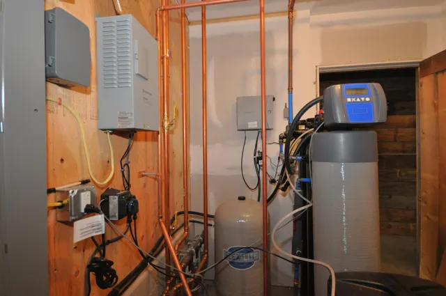 $1,349,900 | 1366 Essex Street, Bangor, ME 04401