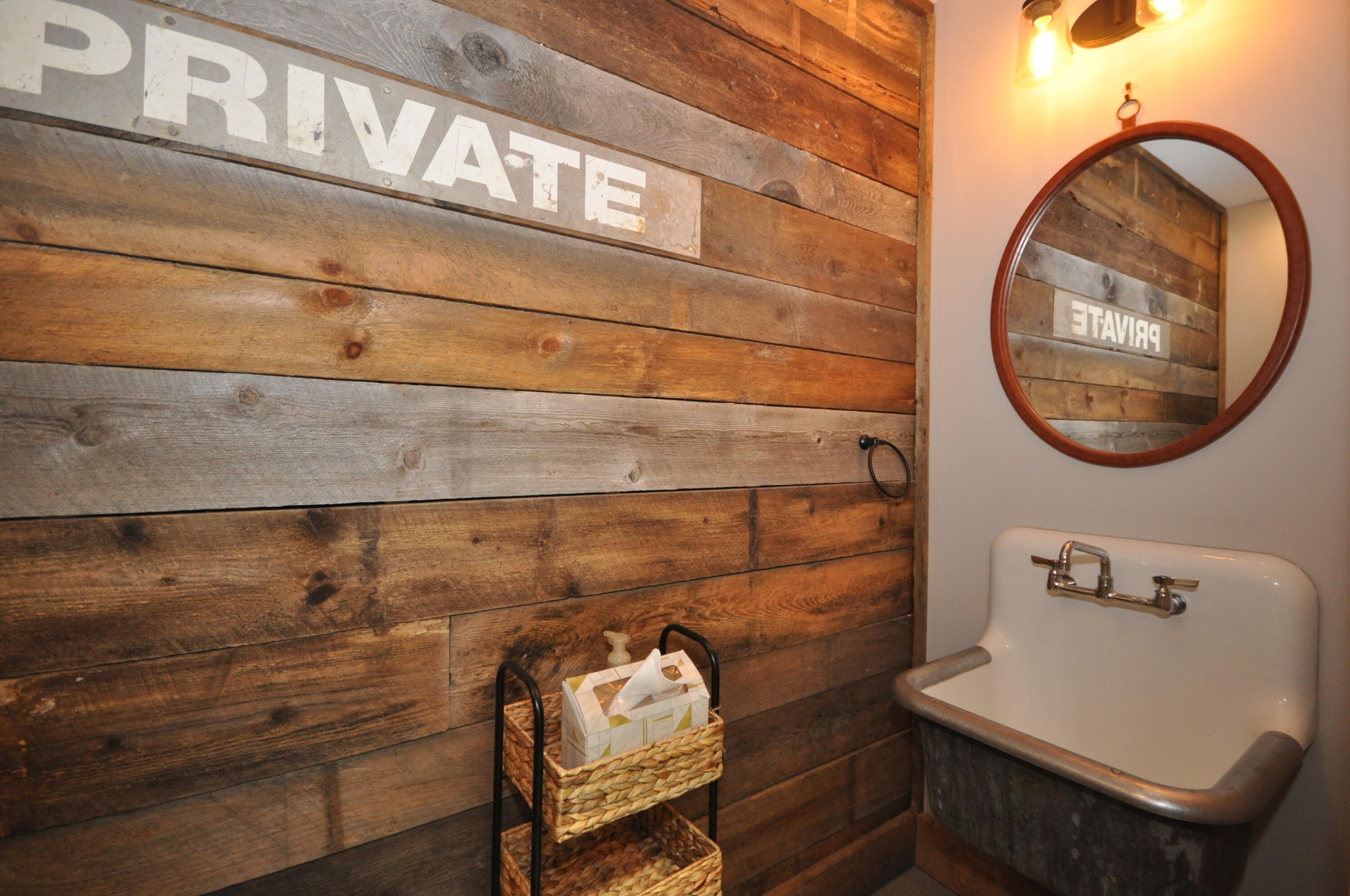 1366 Essex Street Bangor, ME 04401 - Photo 97 of 107 DSC_0905