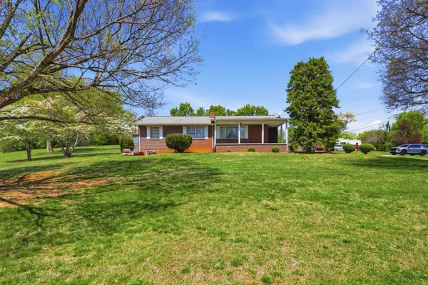 $324,900 | 1605 College Street, White Pine, TN 37890