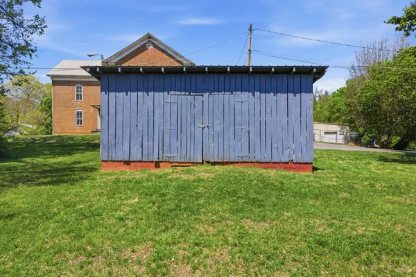 $324,900 | 1605 College Street, White Pine, TN 37890