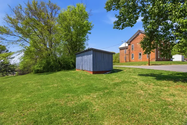 $324,900 | 1605 College Street, White Pine, TN 37890