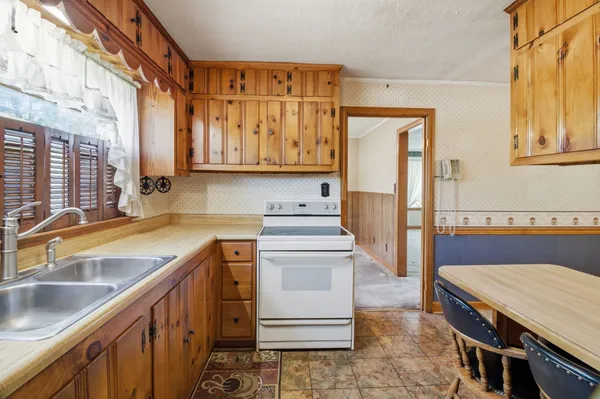 $324,900 | 1605 College Street, White Pine, TN 37890