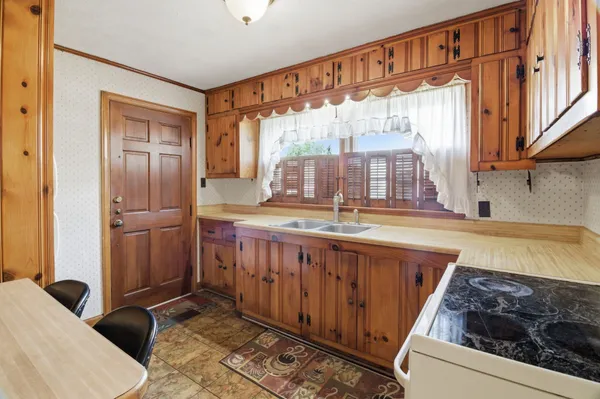 $324,900 | 1605 College Street, White Pine, TN 37890