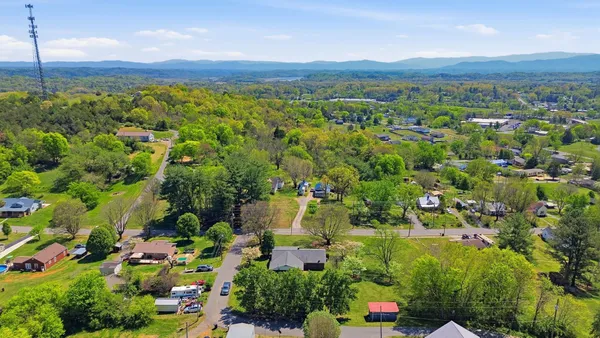 $324,900 | 1605 College Street, White Pine, TN 37890