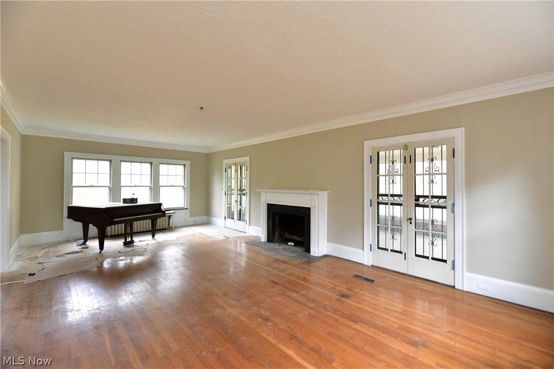2592 Lee Road Cleveland, OH 44118 - Photo 10 of 23
