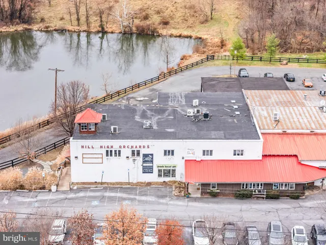 $1,700,000 | 35080 McKnight Court, Round Hill, VA 20141