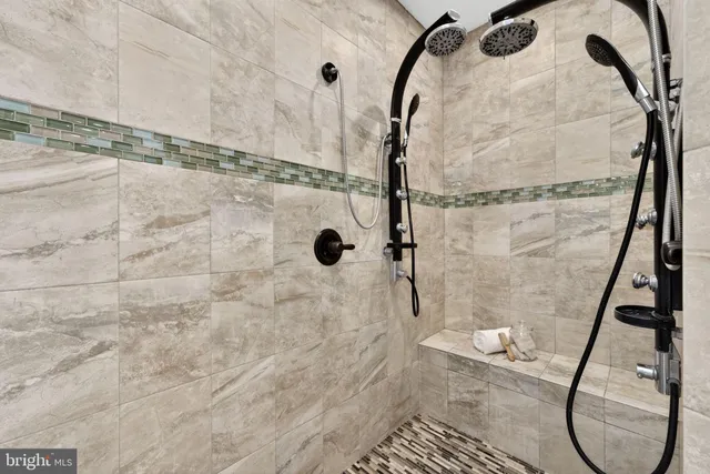 $1,700,000 | 35080 McKnight Court, Round Hill, VA 20141