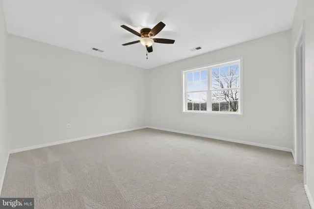 $1,700,000 | 35080 McKnight Court, Round Hill, VA 20141