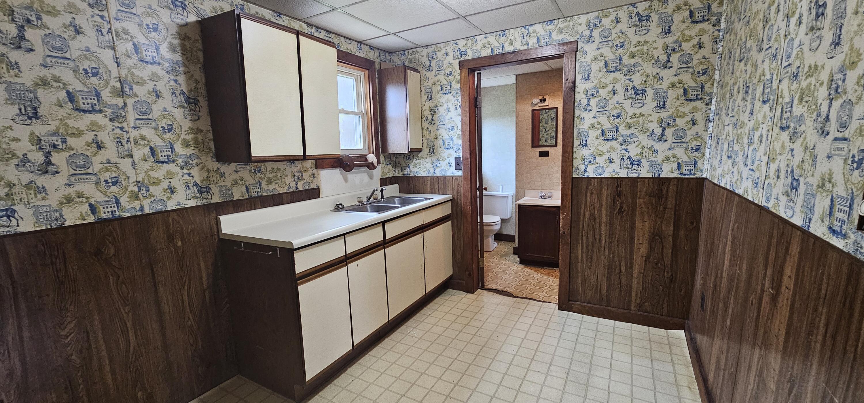 454 West River Road Waterville, ME 04901 - Photo 15 of 33 16. In-law Suite Kitchenette