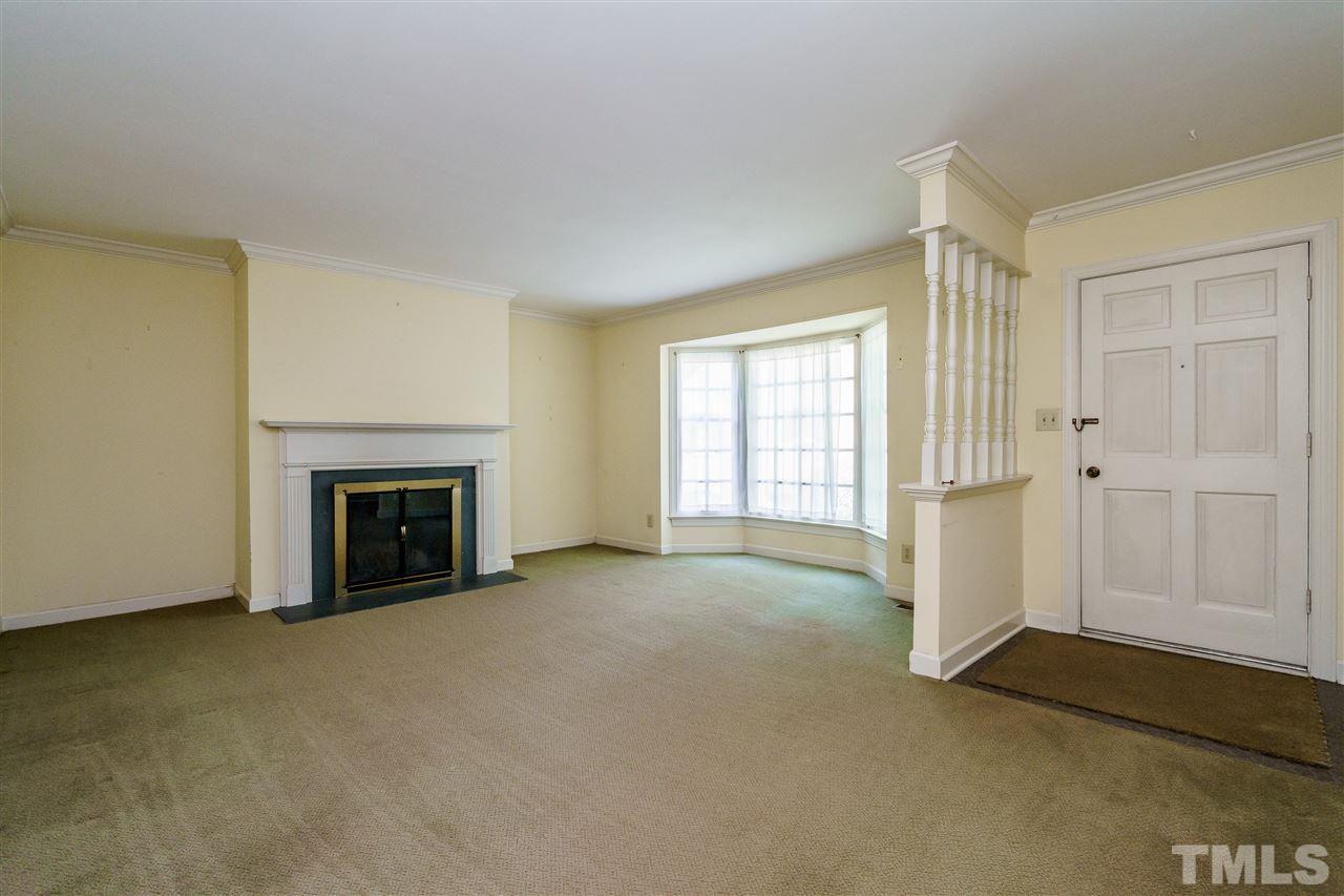 1110 Blenheim Drive Raleigh, NC 27612 - Photo 2 of 11