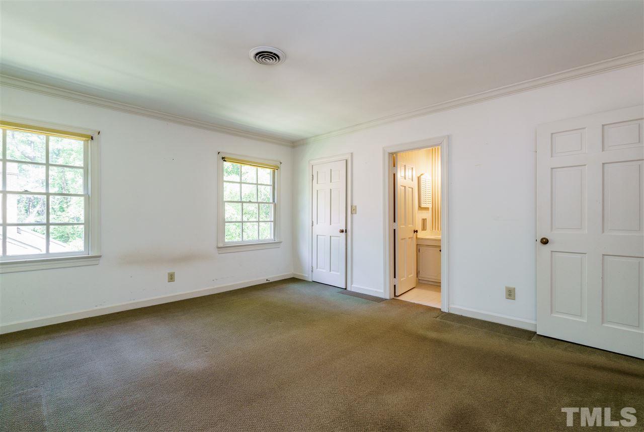 1110 Blenheim Drive Raleigh, NC 27612 - Photo 7 of 11