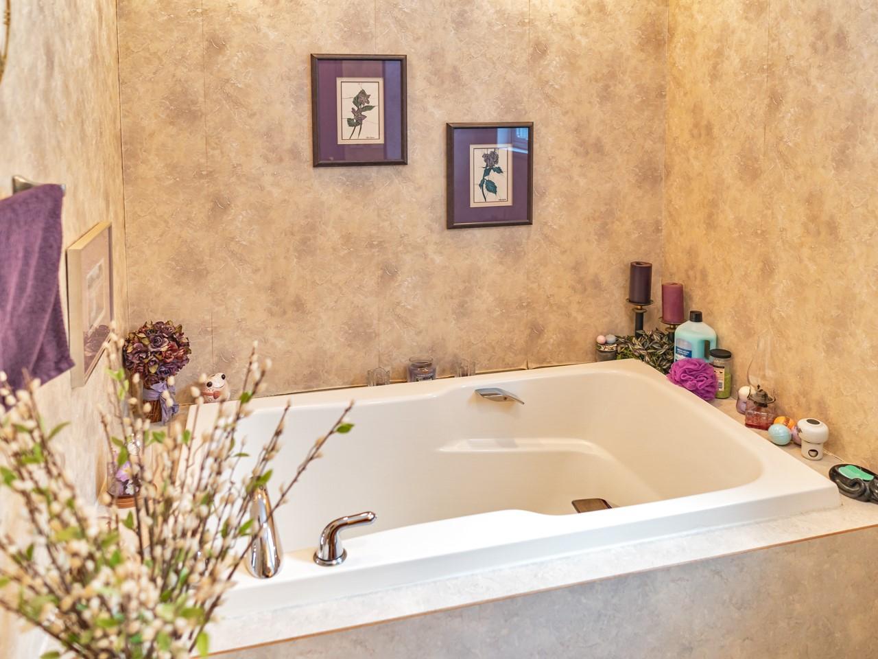 5614 Lake End Road Rhinelander, WI 54501 - Photo 11 of 28 Gallery Image 11