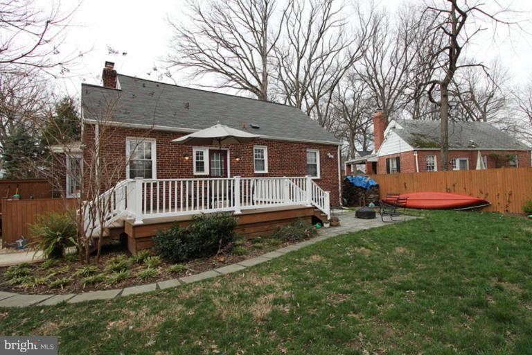 623 Ray Drive Silver Spring, MD 20910 - Photo 23 of 25 Exterior (Rear)