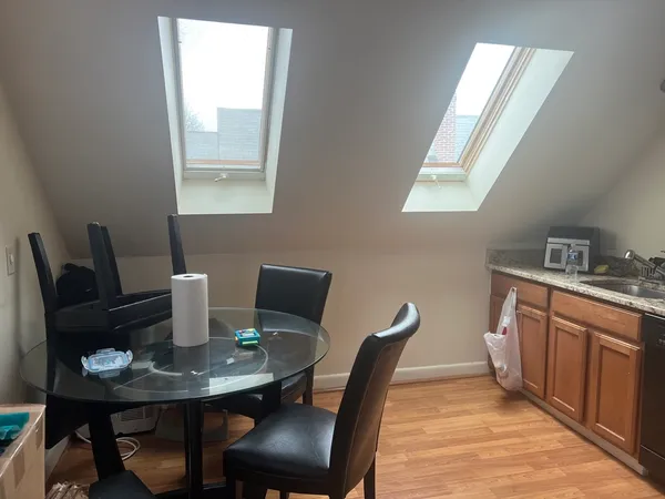 $1,800 | 542 Eastern Avenue, Unit 3, Lynn, MA 01902