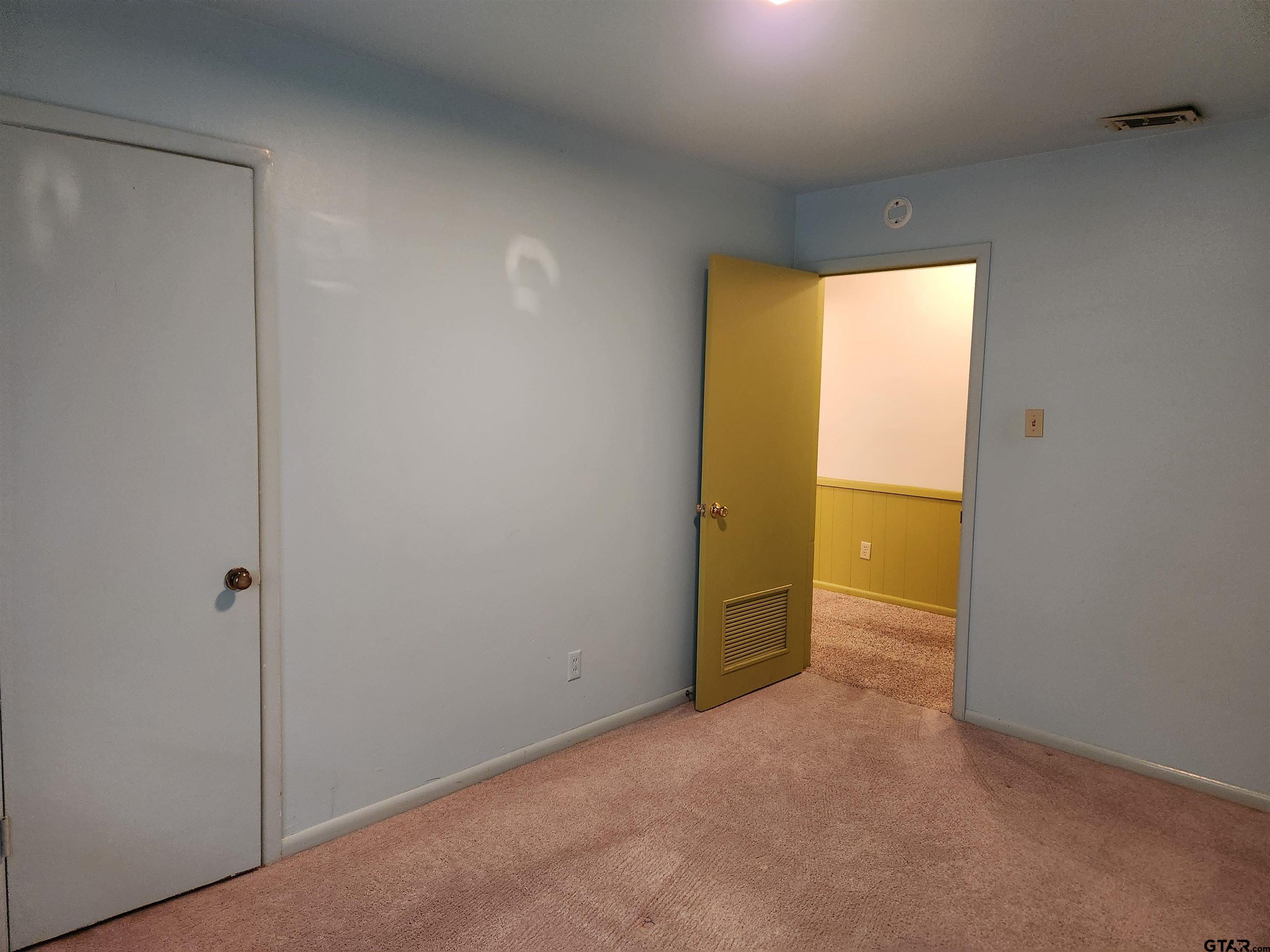 2806 North Glass Avenue Tyler, TX 75702 - Photo 33 of 43