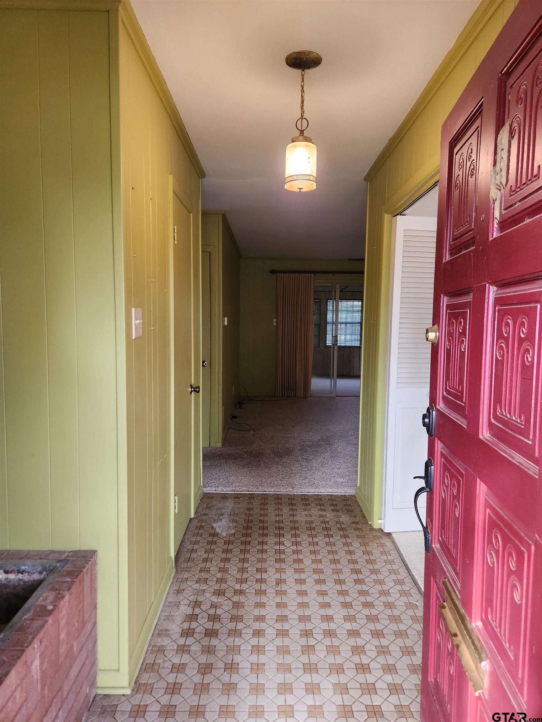 2806 North Glass Avenue Tyler, TX 75702 - Photo 5 of 43