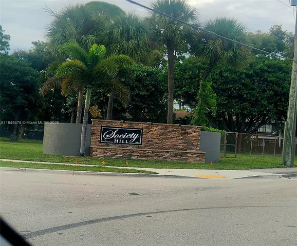 $299,000 | 796 Hill Drive, West Palm Beach, FL 33415