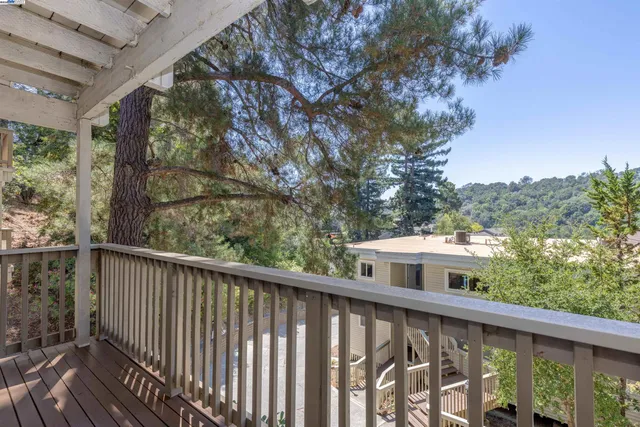 $435,000 | 118 Ascot Court, Unit E, Moraga, CA 94556