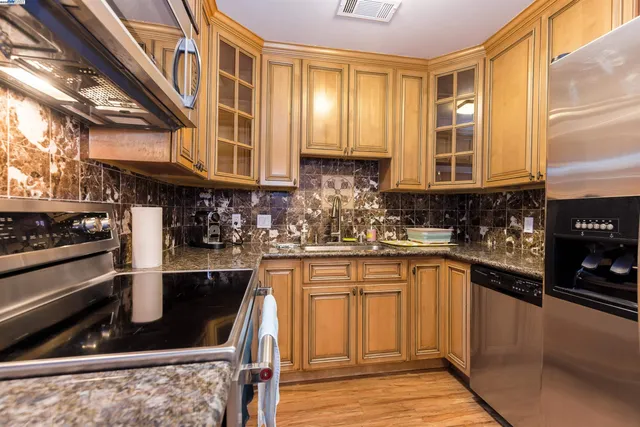 $435,000 | 118 Ascot Court, Unit E, Moraga, CA 94556