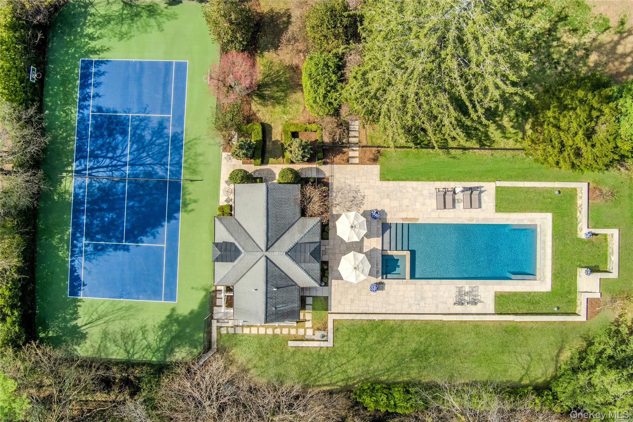 34 Park Road Scarsdale, NY 10583 - Photo 48 of 49 an aerial view of a house