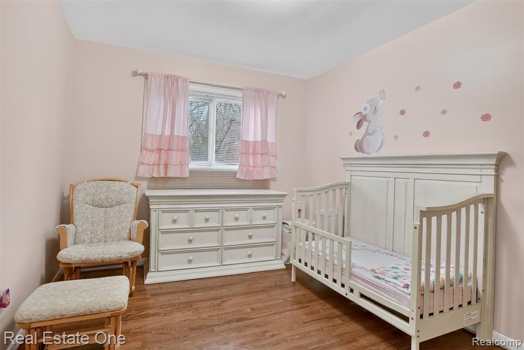 28491 Bayberry Road Farmington Hills, MI 48331 - Photo 16 of 37