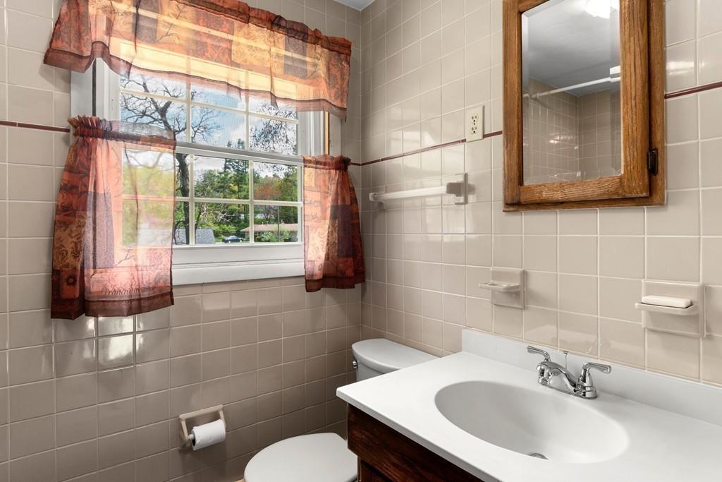 40 Algonquin Road Chelmsford, MA 01824 - Photo 24 of 30