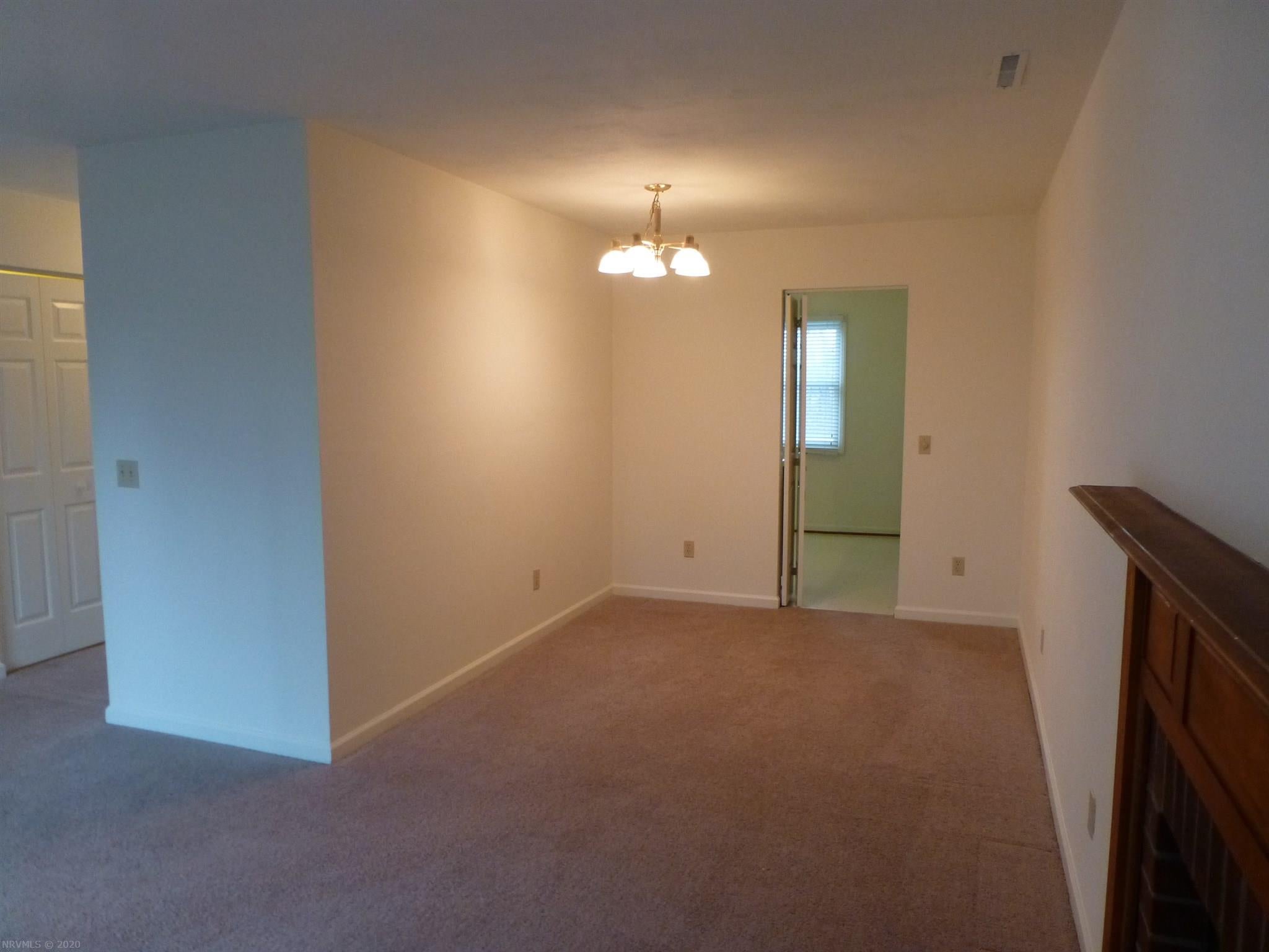 2410 Ridge Road Blacksburg, VA 24060 - Photo 10 of 31 Gallery Image 10