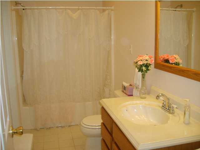 1985 Co Road Freeport, FL 32439 - Photo 8 of 16 Gallery Image 8