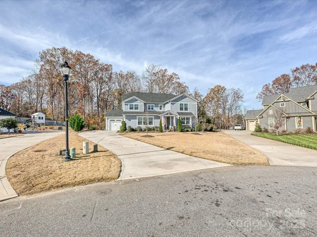 $749,500 | 273 Country Lake Drive, Mooresville, NC 28115