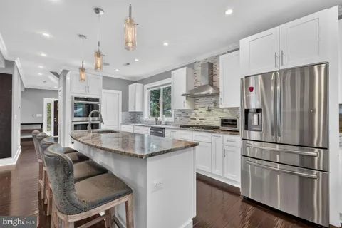 $1,500,000 | 3717 30th Place Northeast, Washington, DC 20018