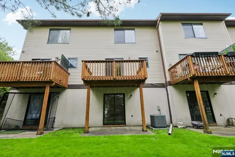 $429,999 | 201 Watchung Avenue, Unit C19, Bloomfield, NJ 07003